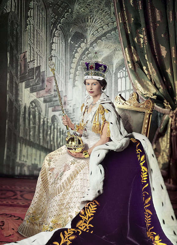 Queen Elizabeth II palapeli 1000 palaa on Eurographicsin valmistama kuninkaallinen-palapeli.