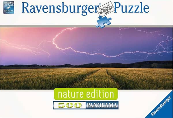 Thunderstorm-palapeli on Ravensburgerin 500 palan palapeli. Palapelin kuvassa salama halkoo taivasta. Valmiin palapelin koko on 49 x 36 cm.