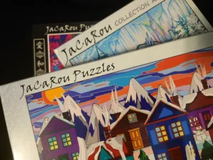 Jacaroun palapeleissä on voimakkaat värit ja kuviot