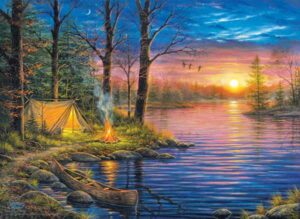 Evening mist palapeli 1000 palaa on kanadalaisen palapelimerkki Eurographicsin valmistama. Abraham Hunterin kuvittamassa kuvassa teltta on pystytetty järven rannalle, nuotiossa palaa tuli. Kanootti odottaa rannassa.