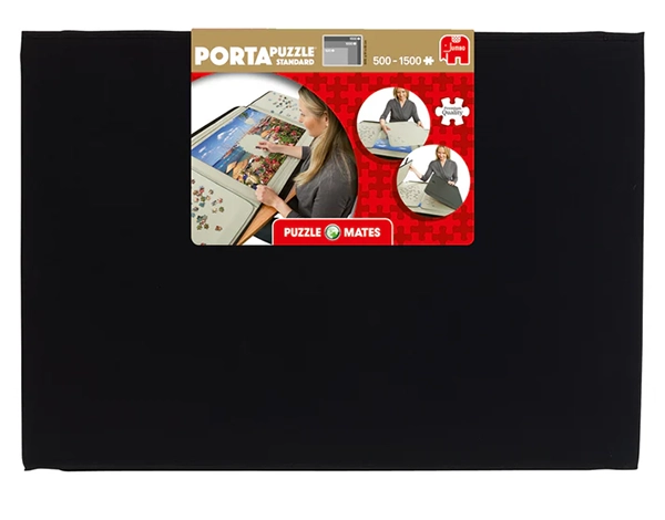 Jumbo palapelisalkku 1500 palan palapelille on alankomaalaisen Jumbo-palapelimerkin Puzzle Mates Portapuzzle Standard palapelisalkku. Palapelilaukkuun mahtuu 90 x 60 cm kokoinen palapeli.