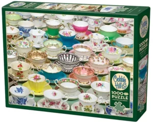 Teecups palapeli 1000 palaa on kanadalaisen Cobble Hillin valmistama teekupit-palapeli. Ihanan värikkäät teekupit ja kahvikupit on aseteltu nätisti. Jokainen kuppi on erilainen.