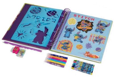 Disney Stitch puuhakirja ja värityskirja samassa puuhapaketissa