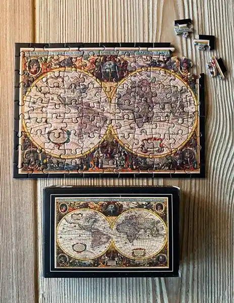 The New World palapeli 99 palaa on tanskalaisen Penny Puzzlen maailmankartta-aiheinen minipalapeli.