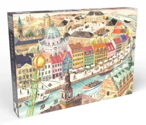 Penny Puzzle Home of A King on 2000 palan palapeli, joka vie kokoajan Kööpenhaminan sydämeen päivään, jolloin Tanska sai uuden kuninkaan, Frederik X:n.